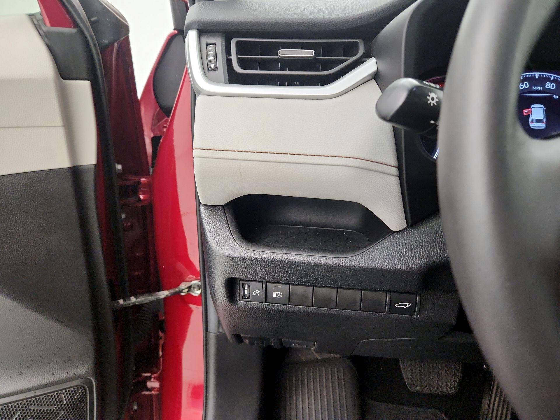 Thumbnail: 2023 Toyota RAV4 - 13