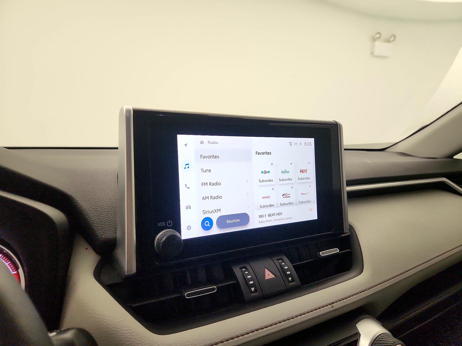 Thumbnail: 2023 Toyota RAV4 - 16