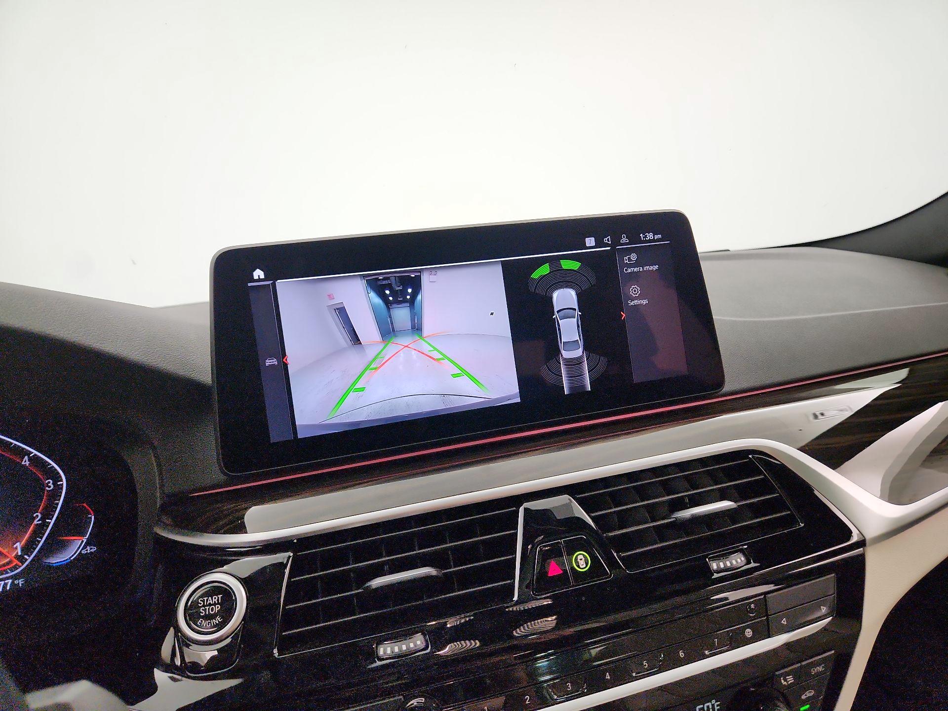 Thumbnail: 2022 BMW 5 Series - 15