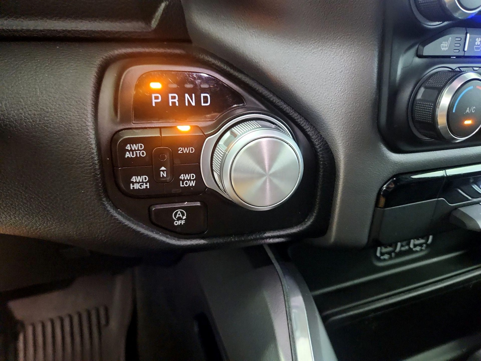 2022 RAM Ram 1500 Pickup Laramie - Photo 18