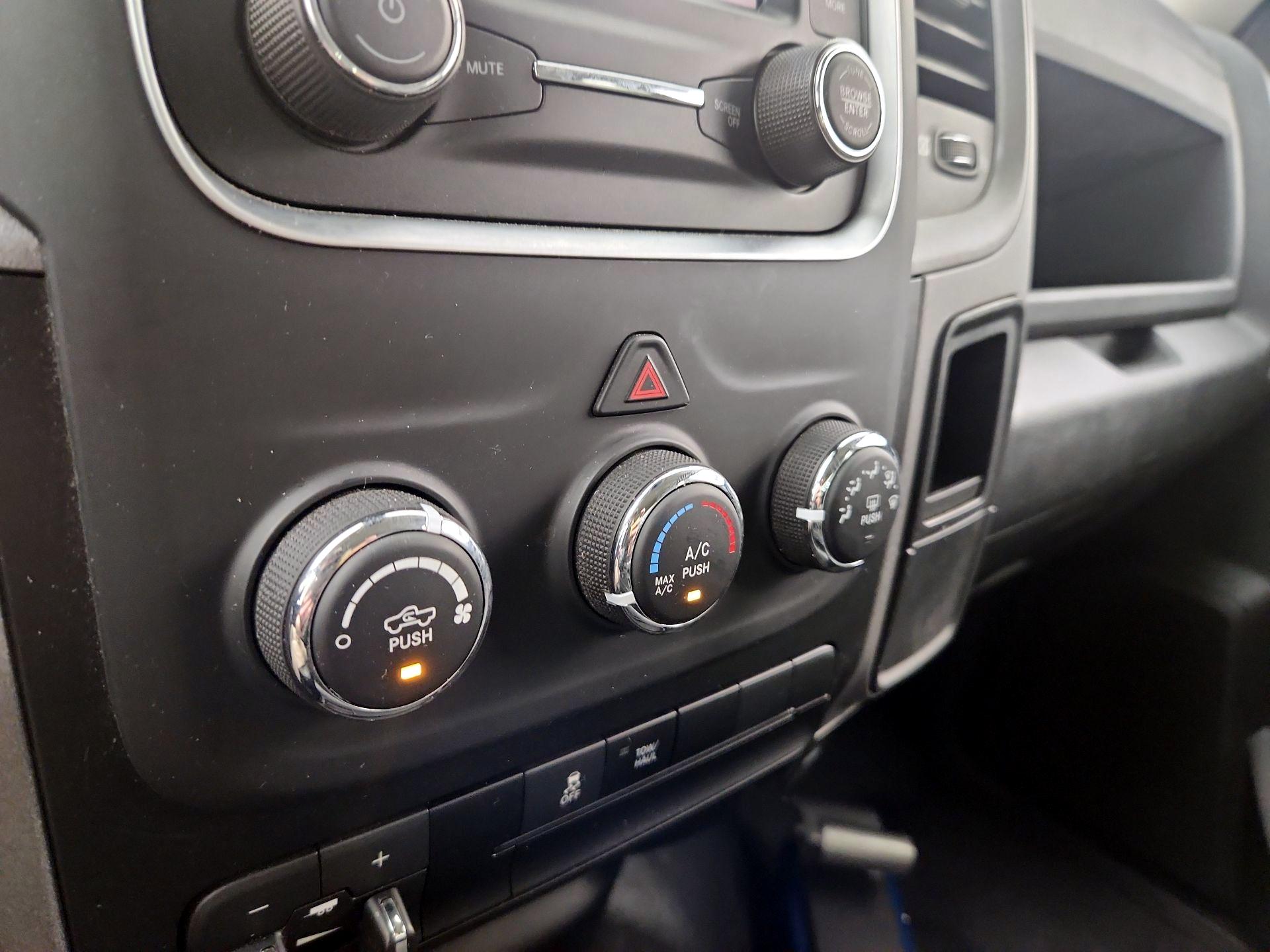 Thumbnail: 2023 RAM 1500 Classic - 14