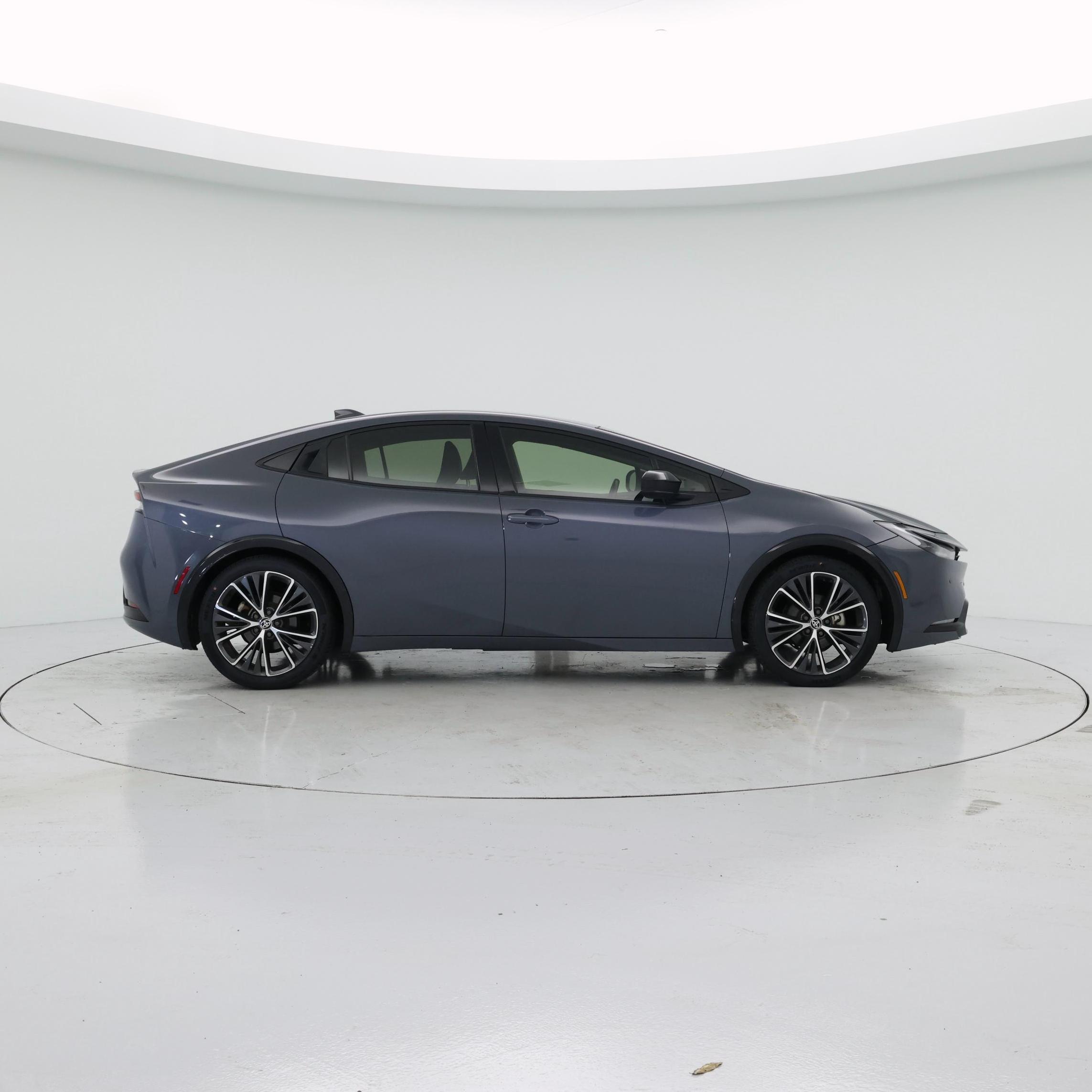 Thumbnail: 2023 Toyota Prius - 7