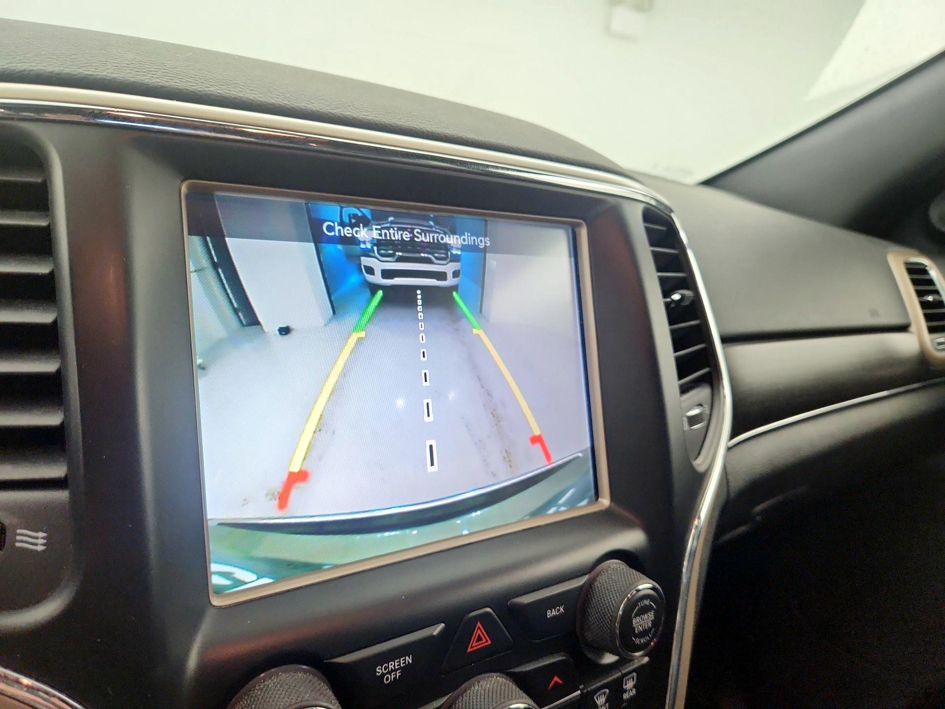 Thumbnail: 2016 Jeep Grand Cherokee - 12