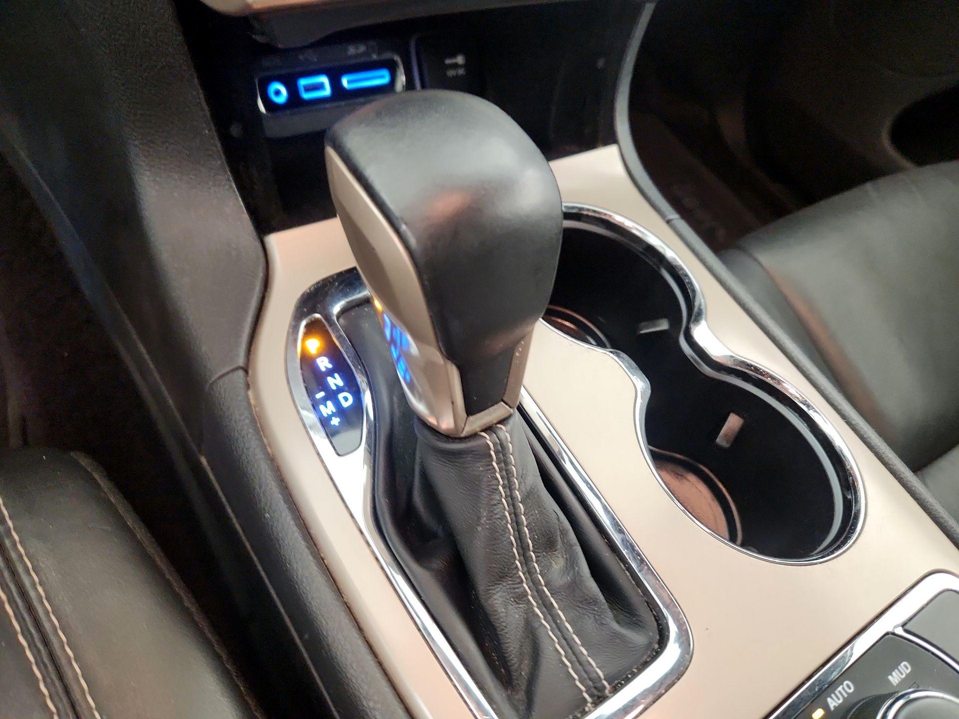 Thumbnail: 2016 Jeep Grand Cherokee - 15