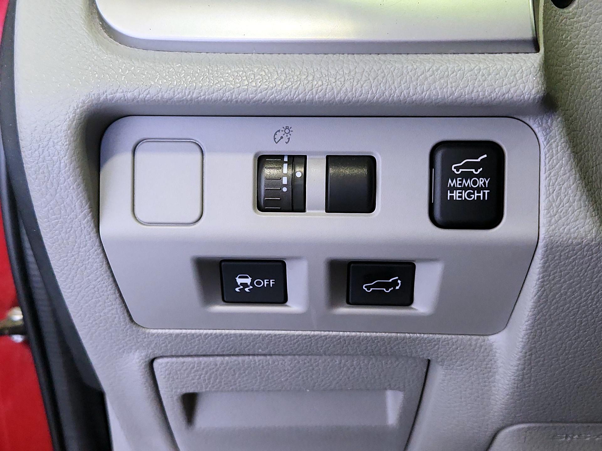 Thumbnail: 2014 Subaru Forester - 13