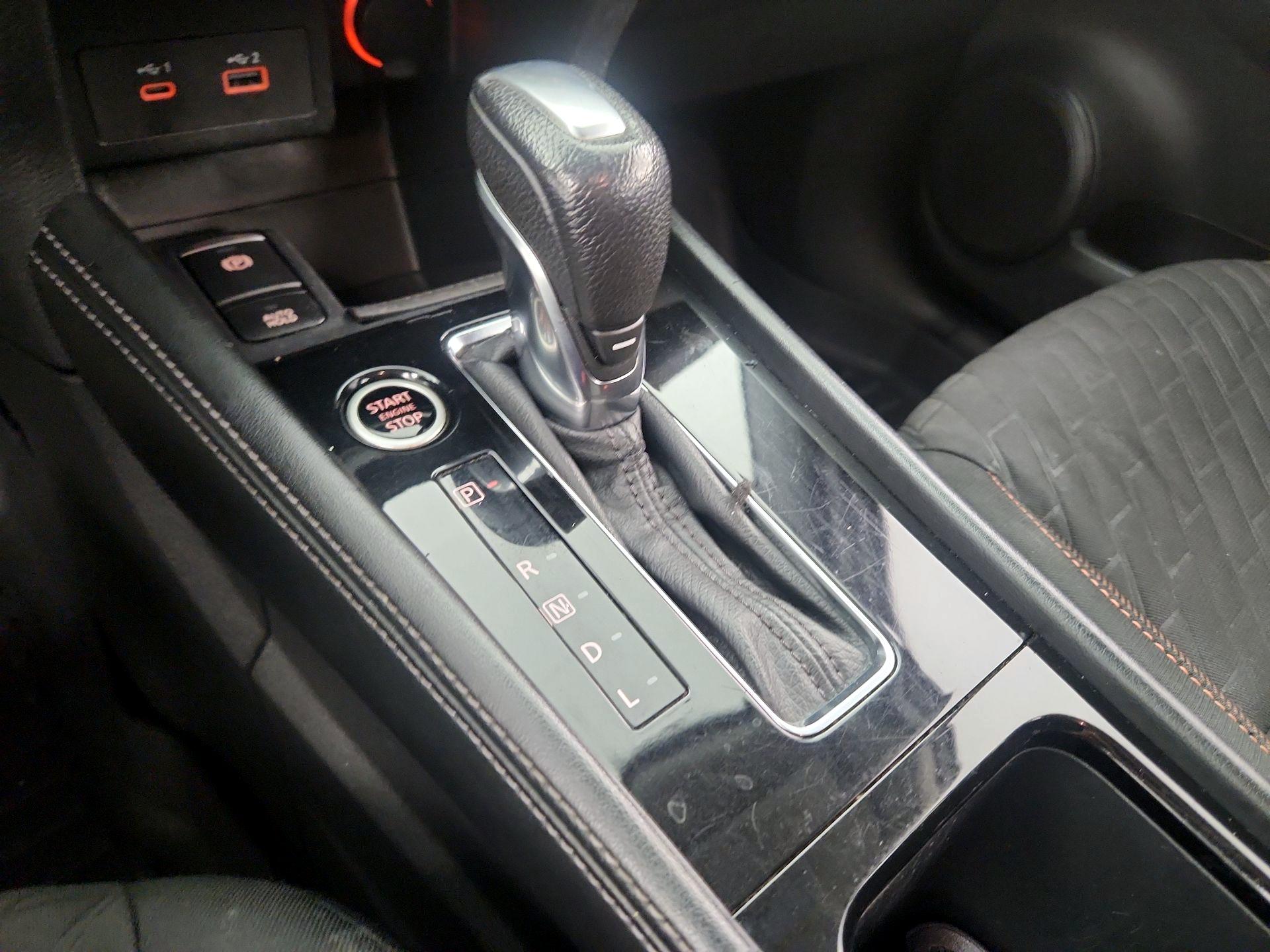 Thumbnail: 2021 Nissan Kicks - 17