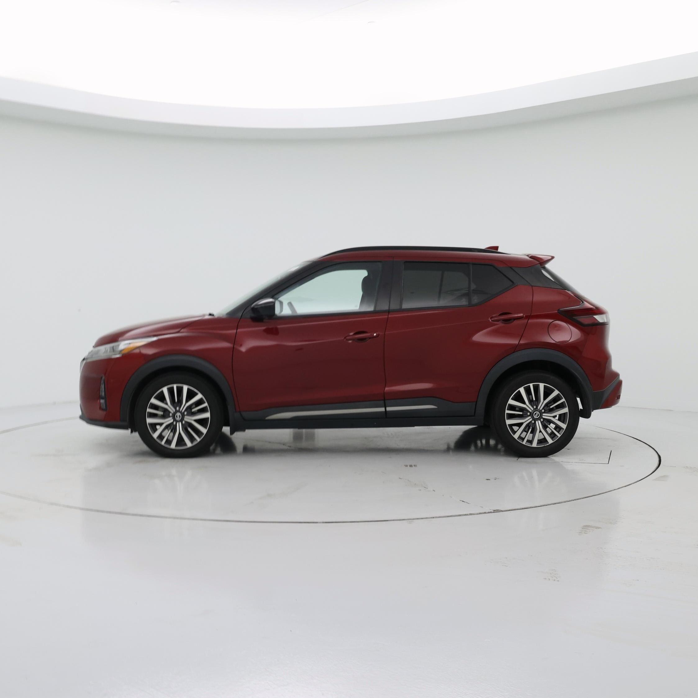 Thumbnail: 2021 Nissan Kicks - 3