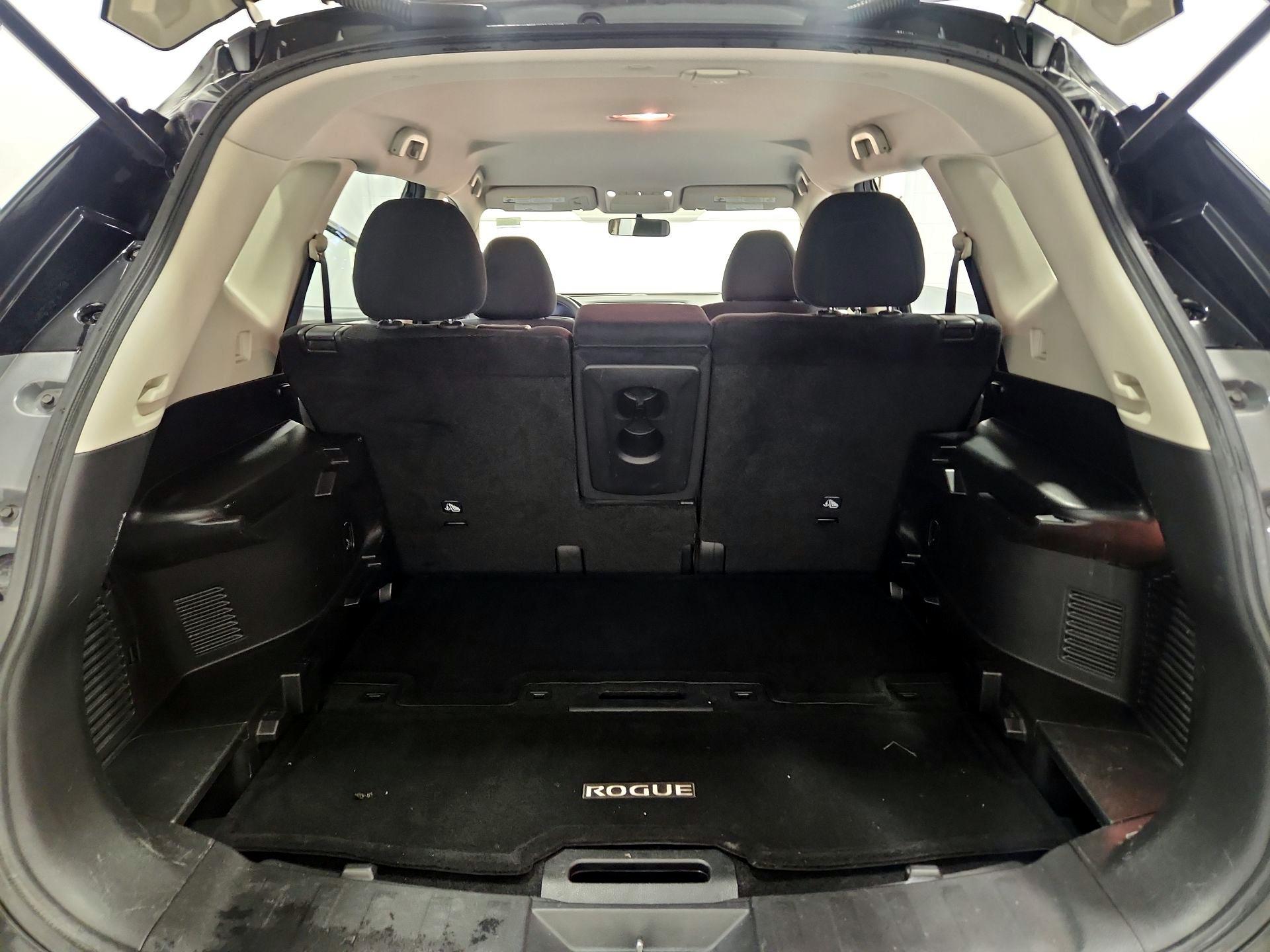 Thumbnail: 2016 Nissan Rogue - 20