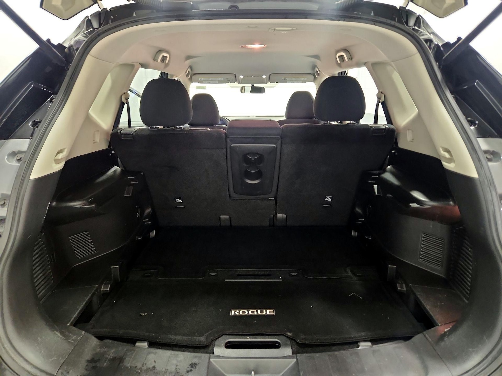 2016 Nissan Rogue S - Photo 21