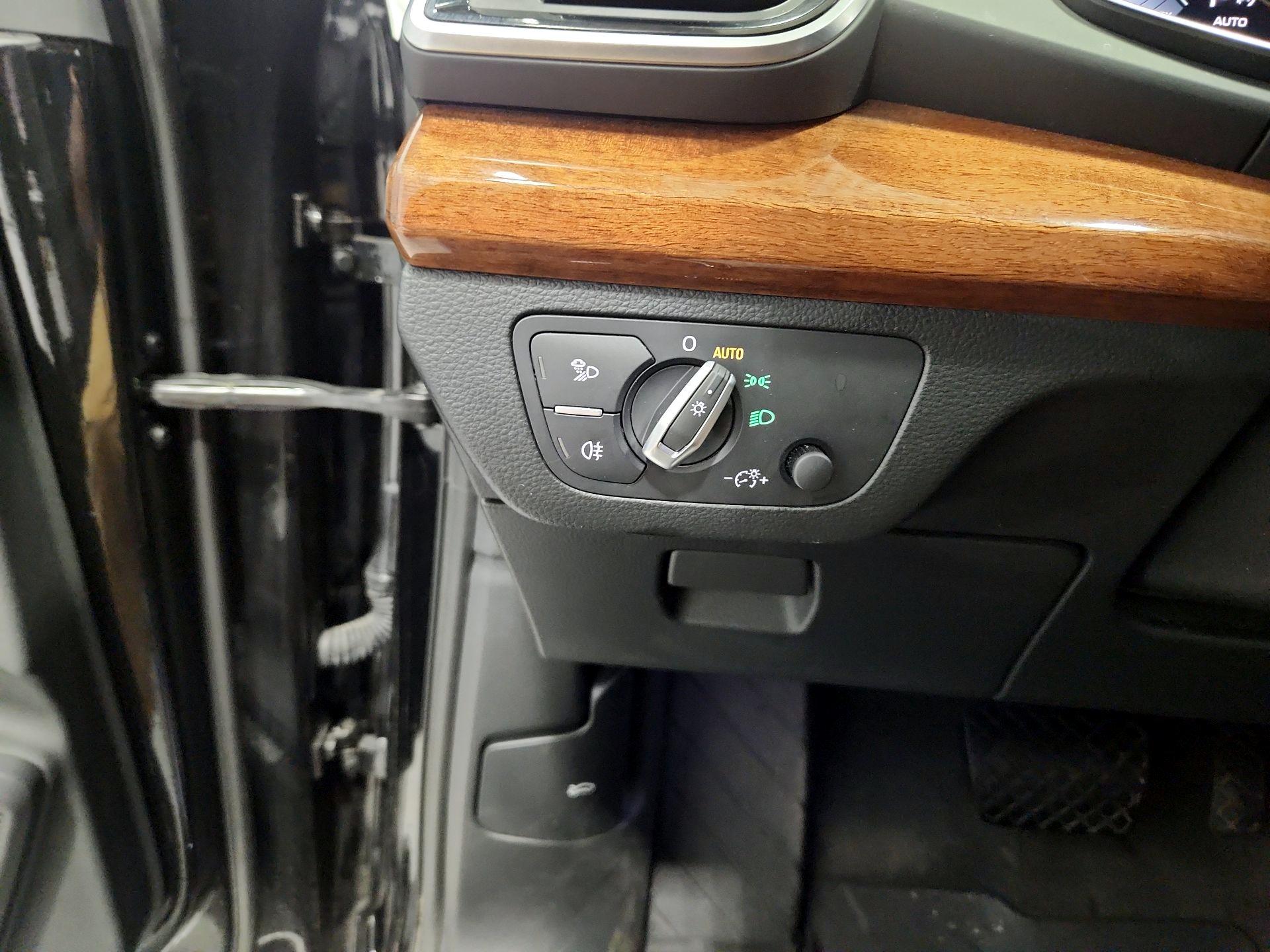 Thumbnail: 2022 Audi Q5 - 13