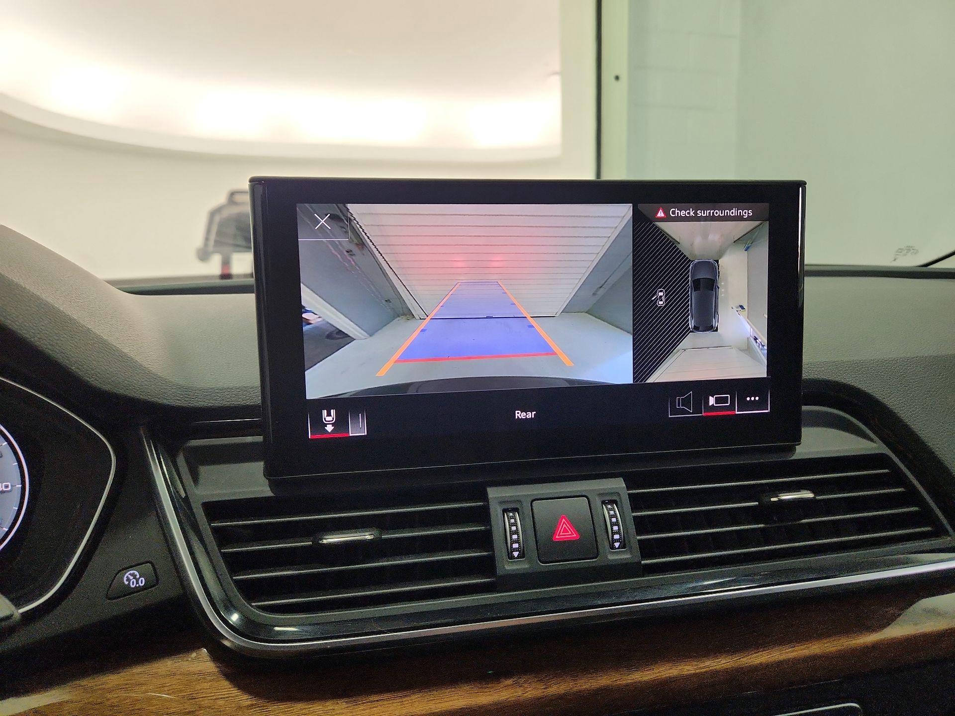 Thumbnail: 2022 Audi Q5 - 14