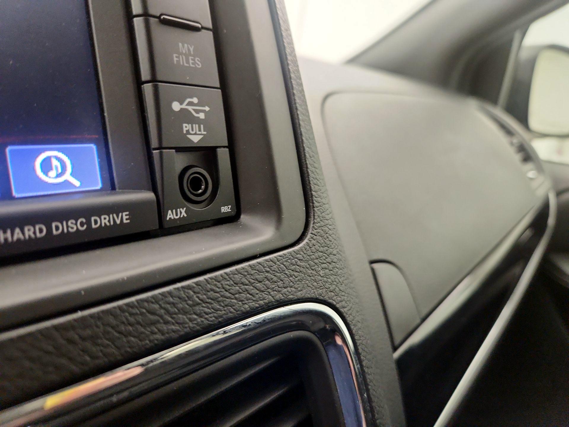 Thumbnail: 2019 Dodge Grand Caravan - 16