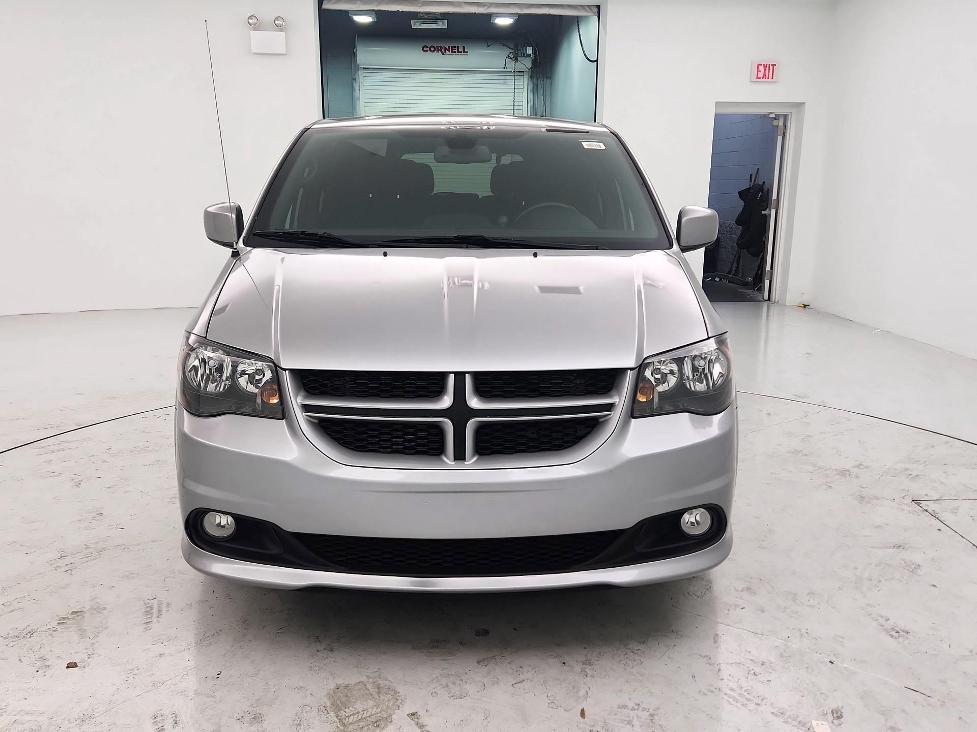 Thumbnail: 2019 Dodge Grand Caravan - 2