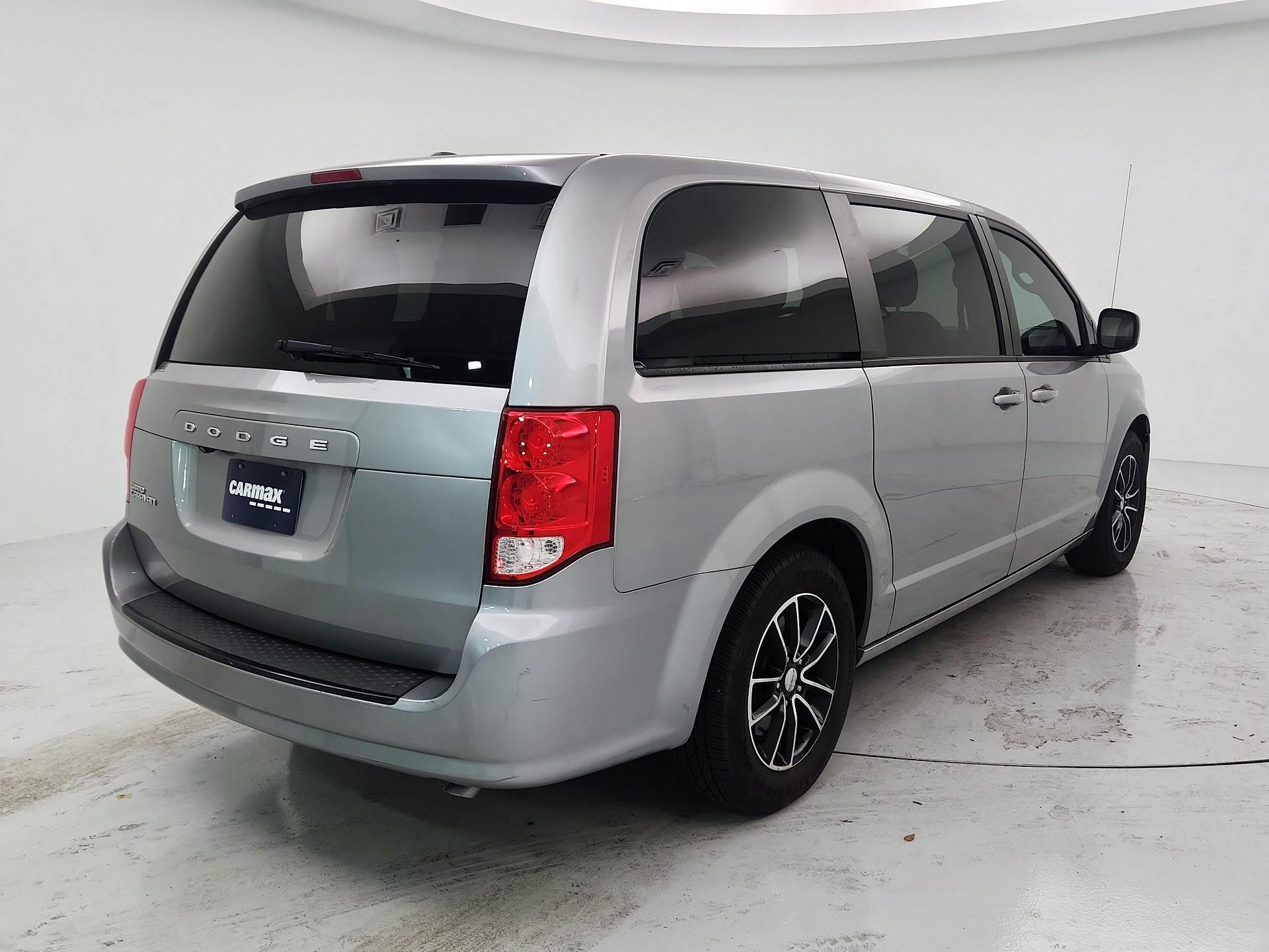 Thumbnail: 2019 Dodge Grand Caravan - 5
