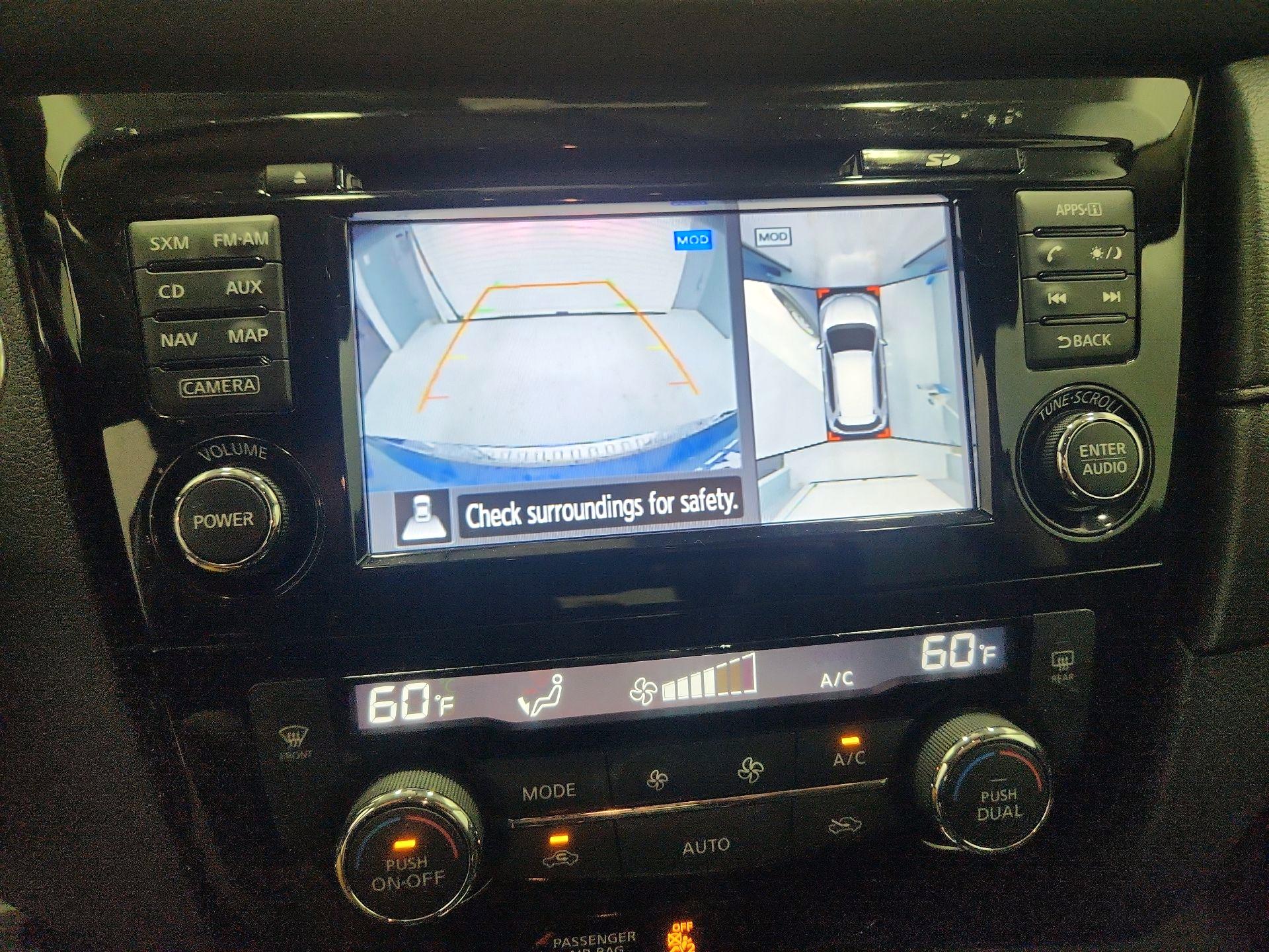 Thumbnail: 2017 Nissan Rogue - 14