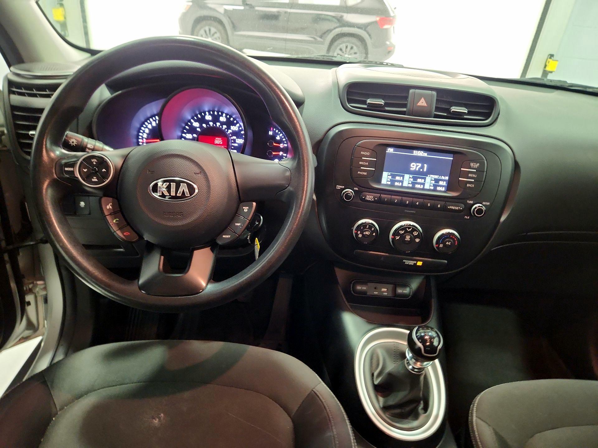 Thumbnail: 2017 Kia Soul - 9