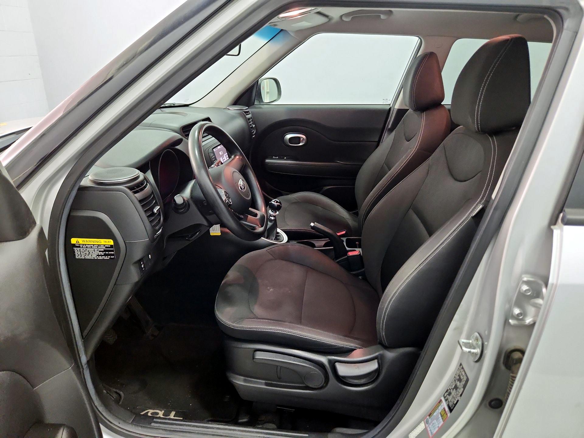 Thumbnail: 2017 Kia Soul - 11