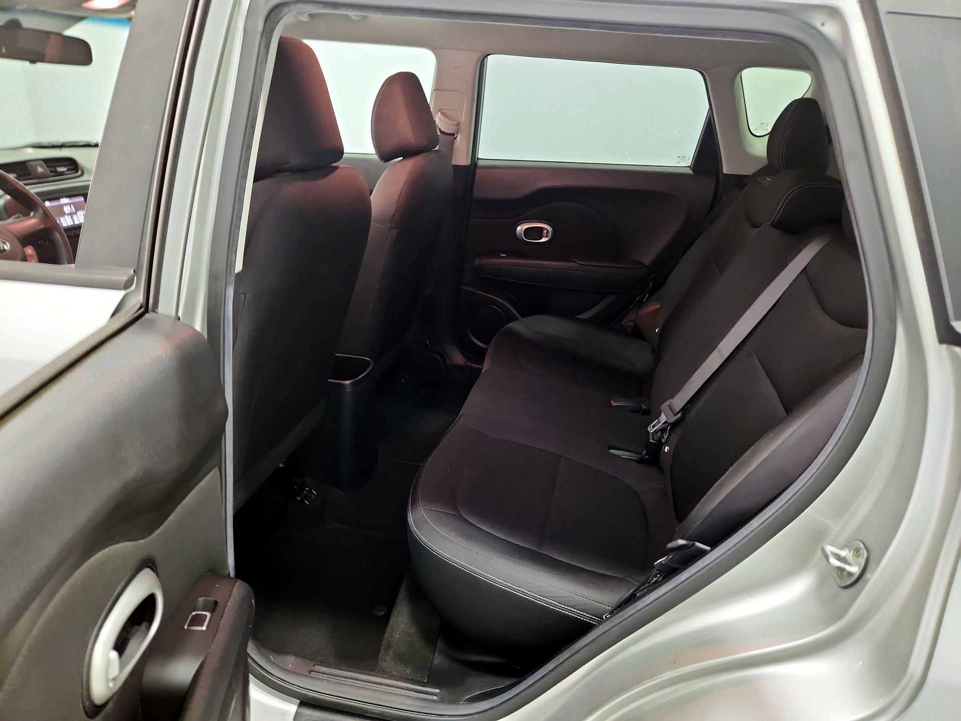 Thumbnail: 2017 Kia Soul - 18