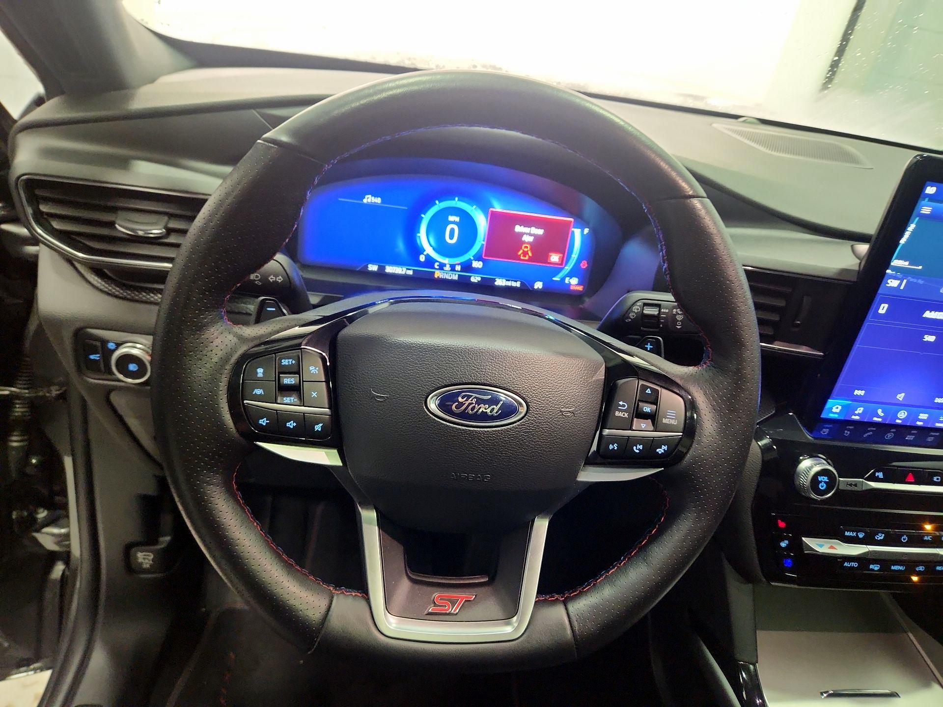 Thumbnail: 2023 Ford Explorer - 10