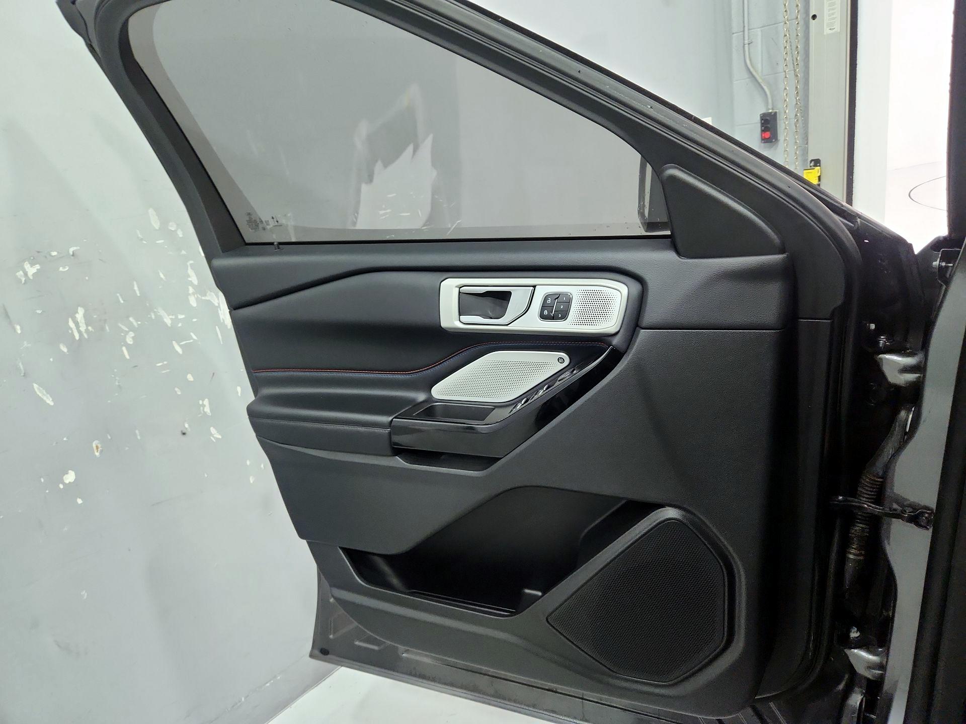 Thumbnail: 2023 Ford Explorer - 12