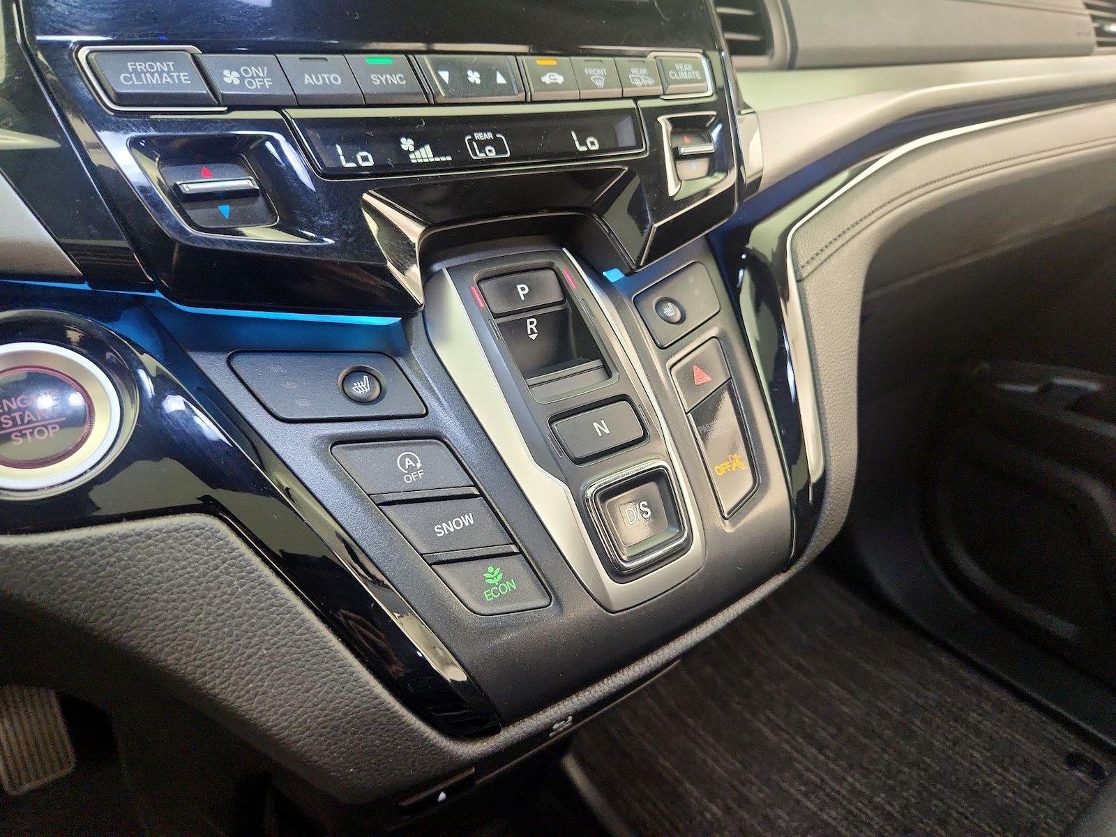 2024 Honda Odyssey Touring - Photo 19