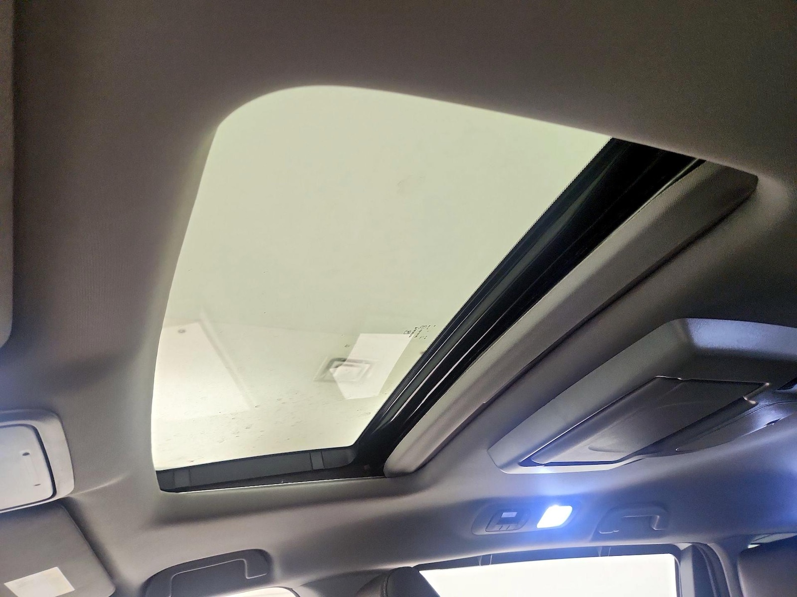 2024 Honda Odyssey Touring - Photo 21