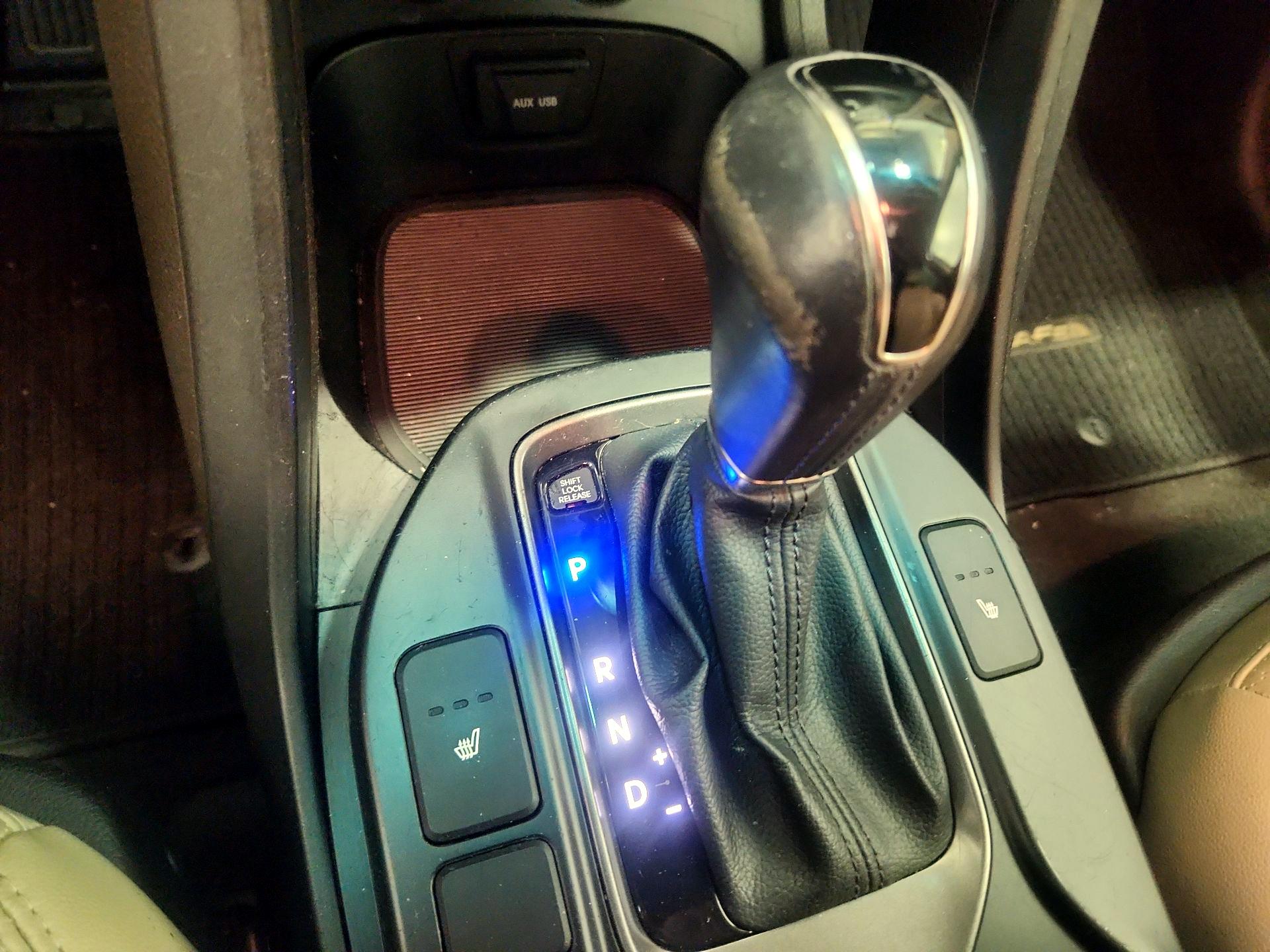 Thumbnail: 2014 Hyundai Santa Fe - 17