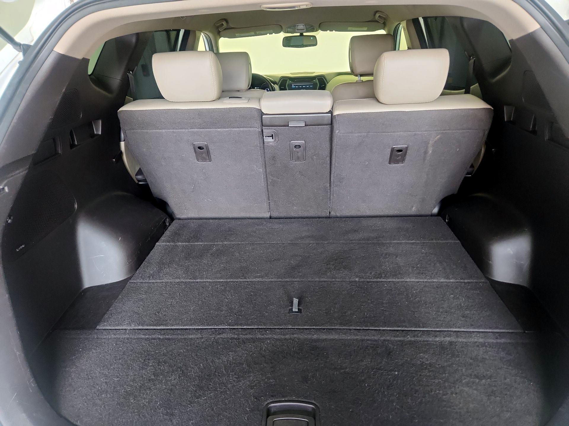 Thumbnail: 2014 Hyundai Santa Fe - 20
