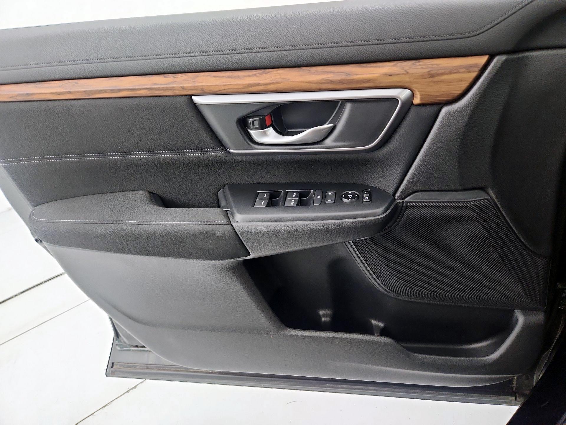 Thumbnail: 2017 Honda CR-V - 12