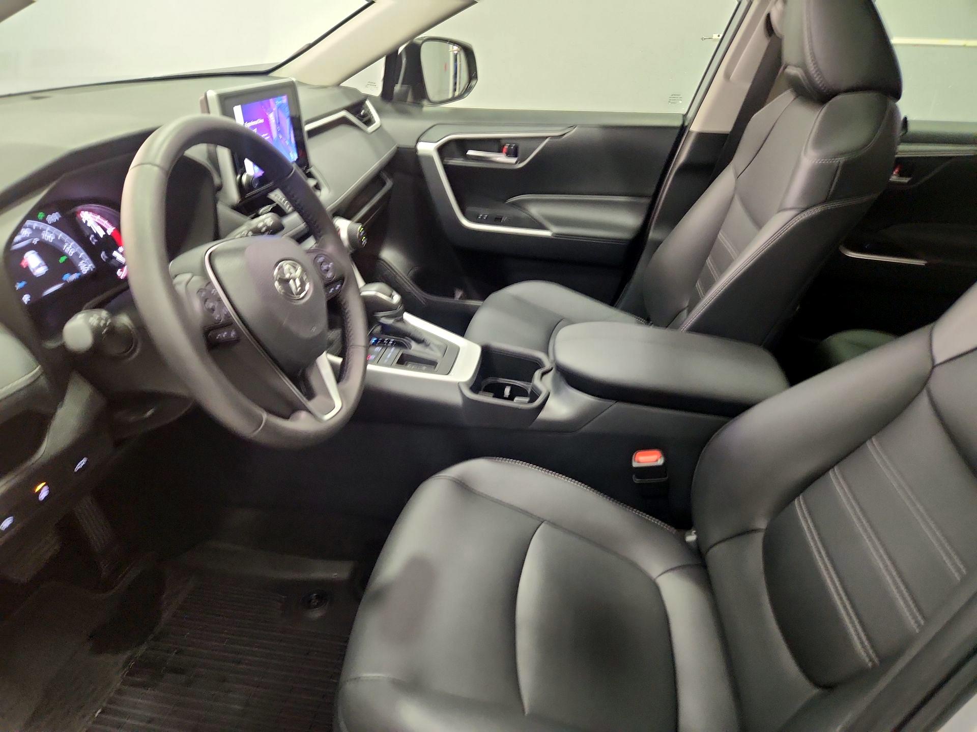 Thumbnail: 2024 Toyota RAV4 - 11