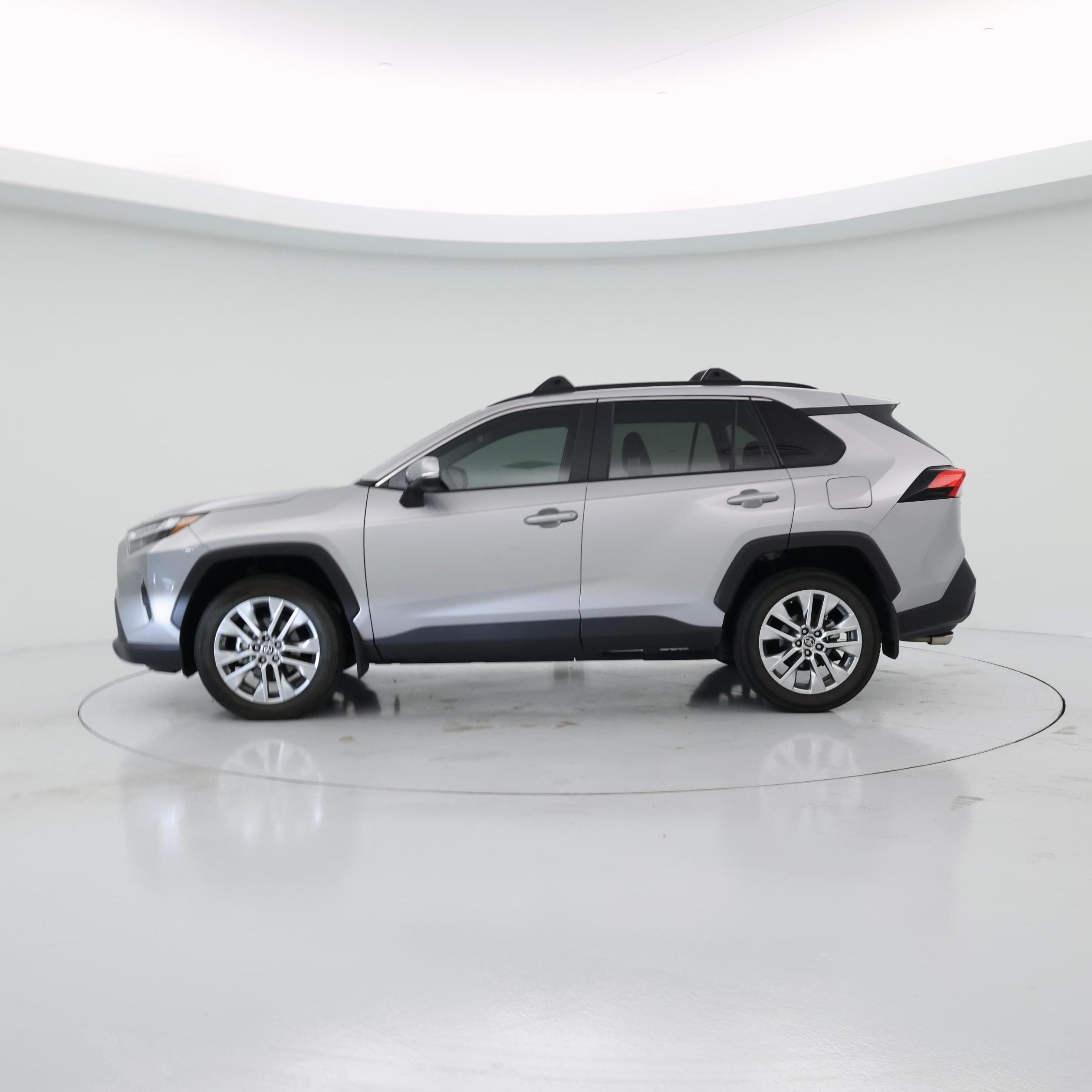 Thumbnail: 2024 Toyota RAV4 - 3