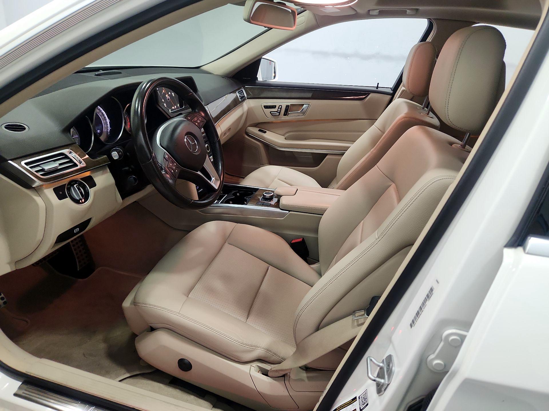 Thumbnail: 2016 Mercedes-Benz E-Class - 11