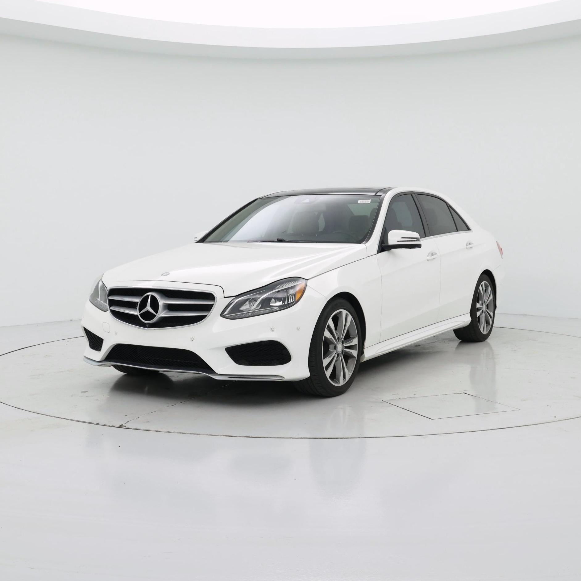 Thumbnail: 2016 Mercedes-Benz E-Class - 4