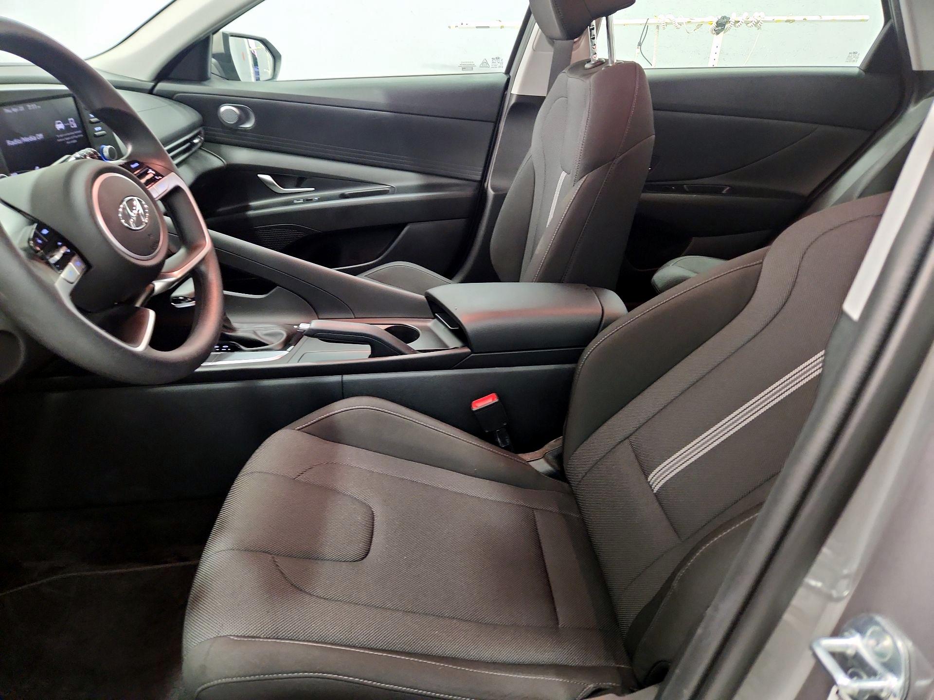 Thumbnail: 2023 Hyundai Elantra - 11