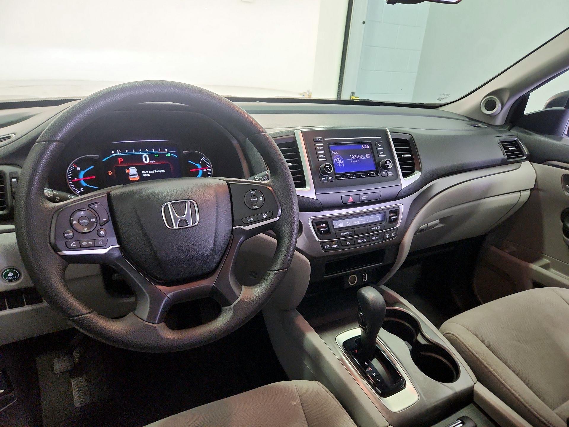 Thumbnail: 2020 Honda Pilot - 9
