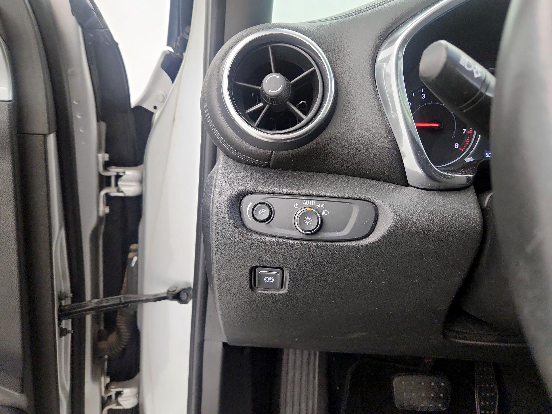 Thumbnail: 2020 Chevrolet Blazer - 13