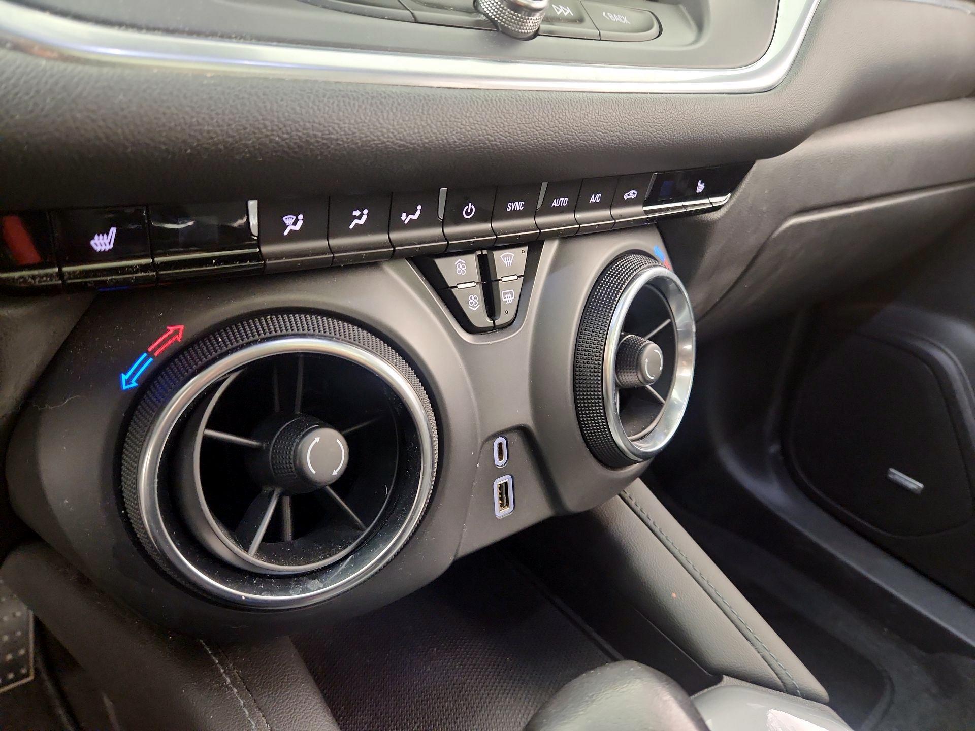 Thumbnail: 2020 Chevrolet Blazer - 17