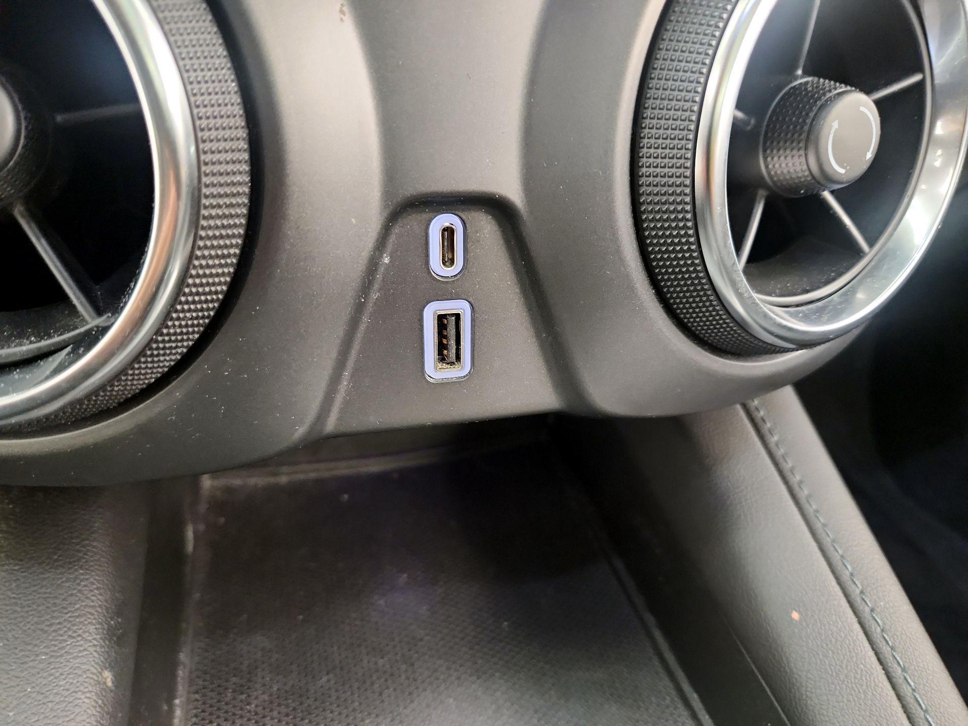 Thumbnail: 2020 Chevrolet Blazer - 19