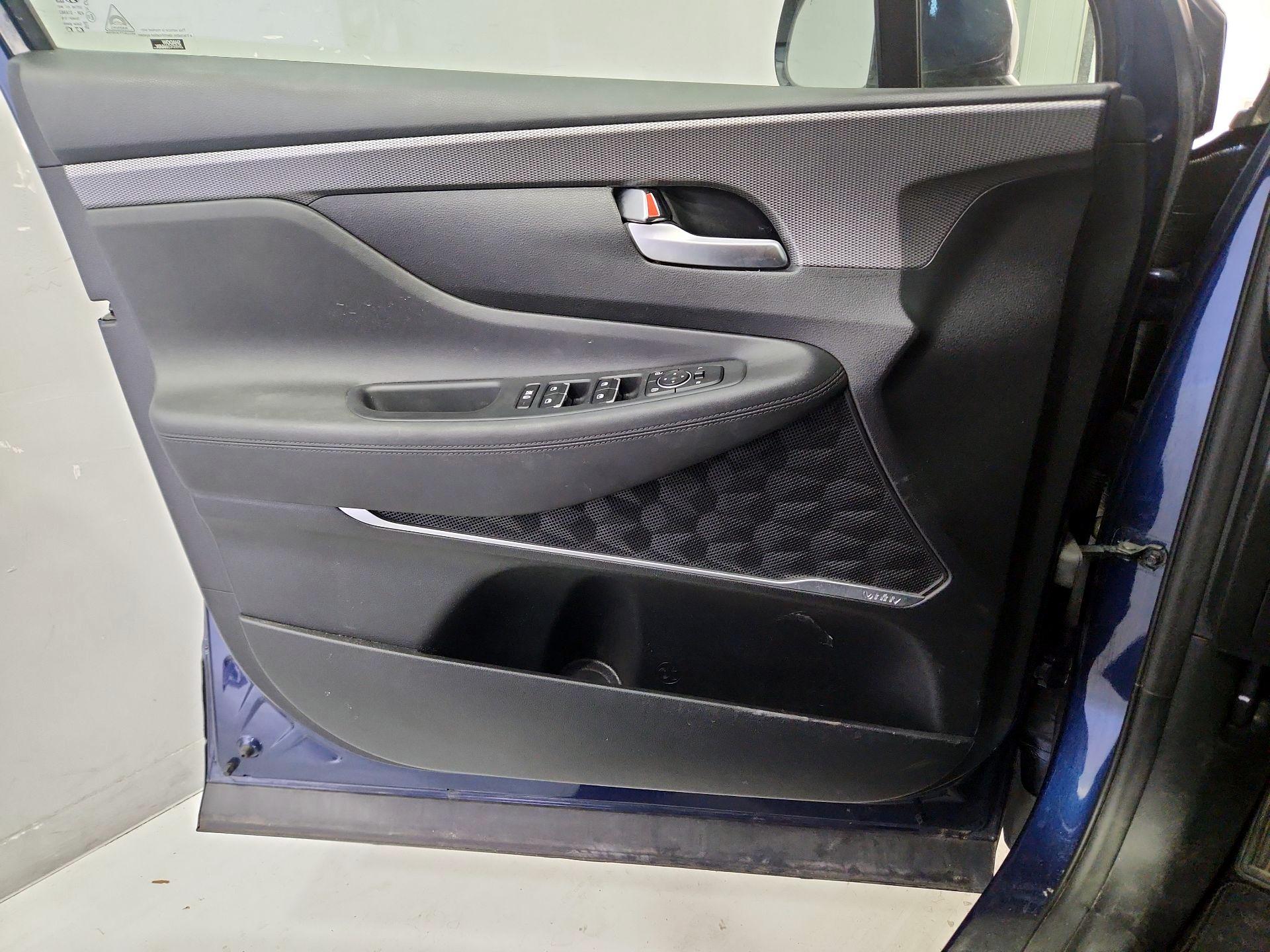 Thumbnail: 2020 Hyundai Santa Fe - 12