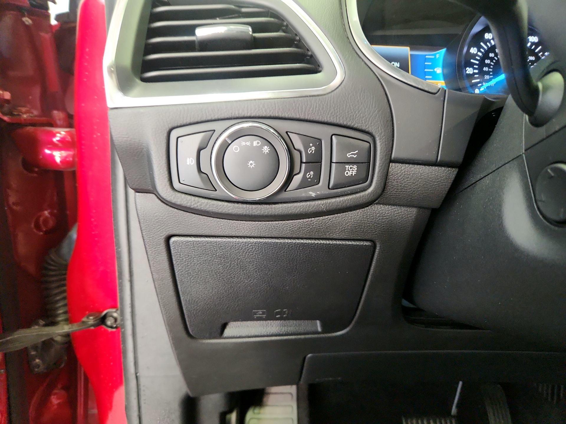 Thumbnail: 2020 Ford Edge - 13