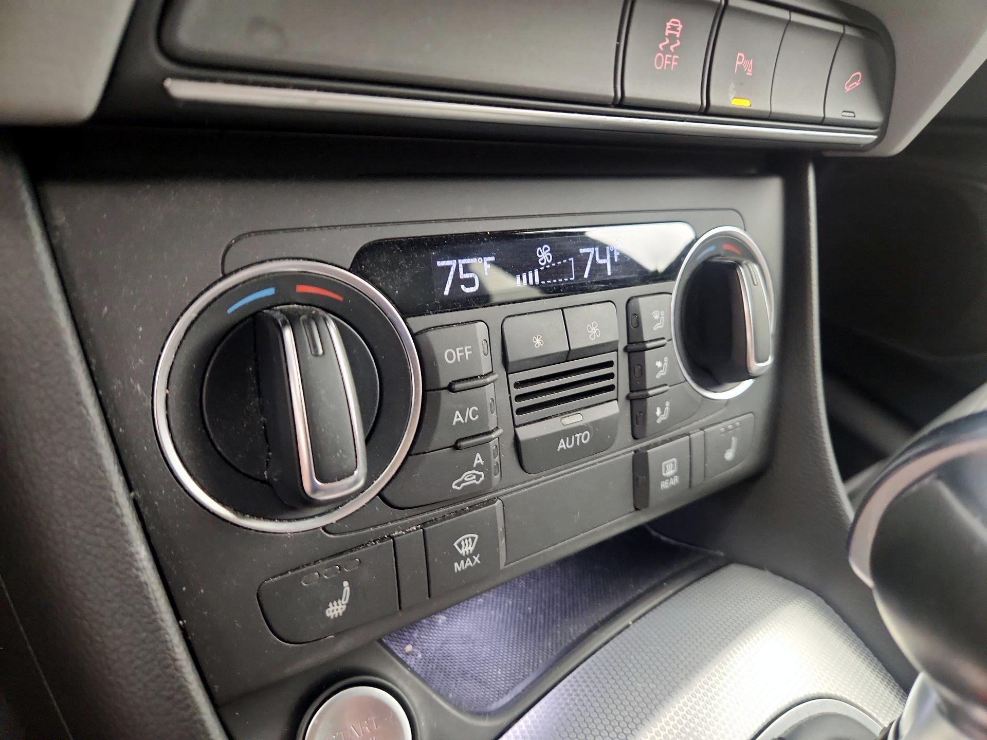 Thumbnail: 2018 Audi Q3 - 14
