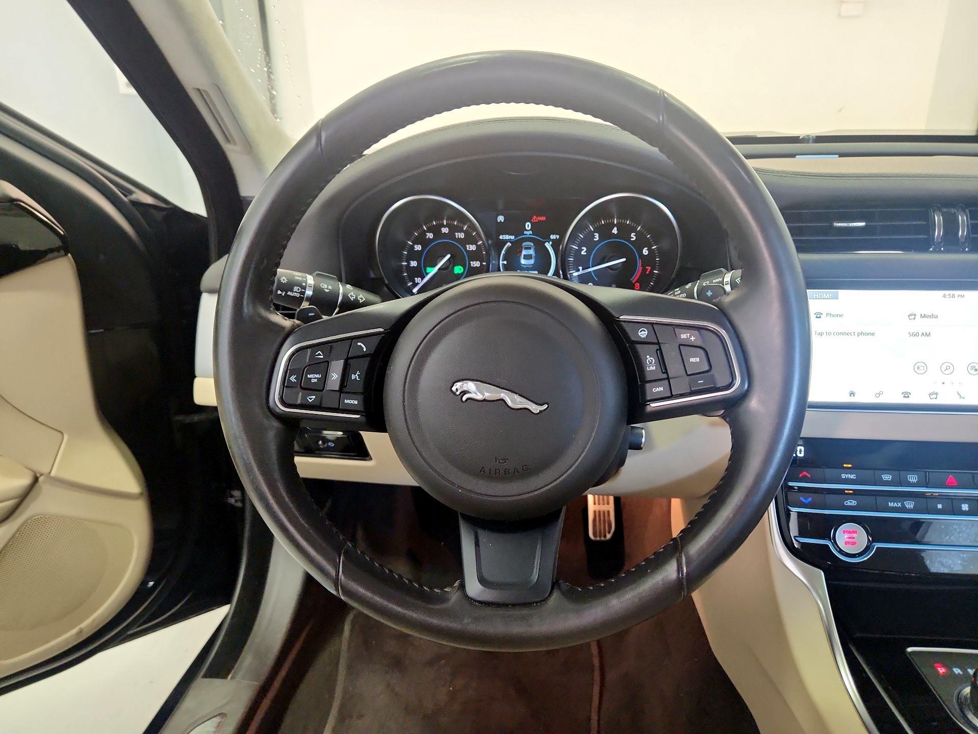 Thumbnail: 2020 Jaguar XF - 10