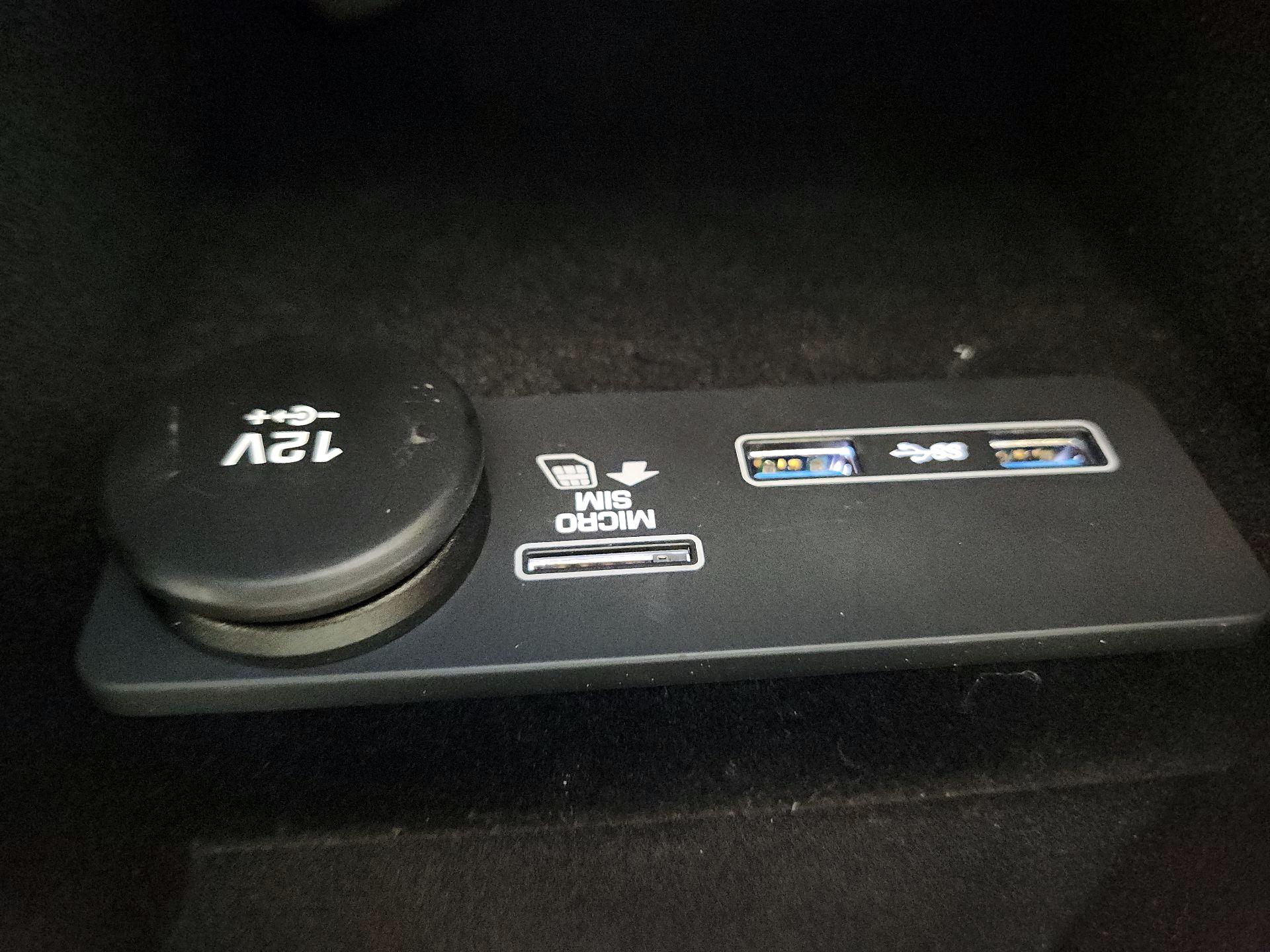 Thumbnail: 2020 Jaguar XF - 18