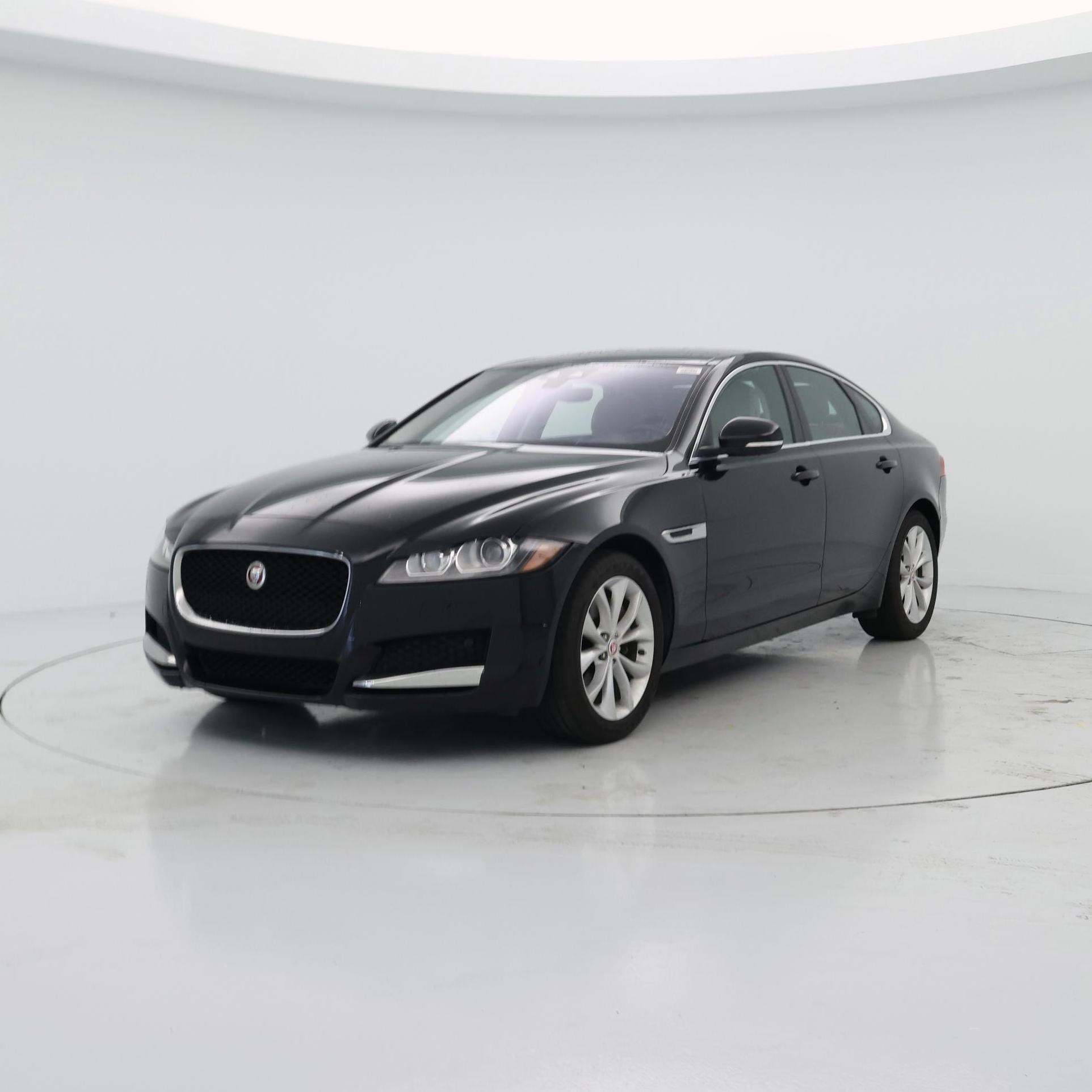 Thumbnail: 2020 Jaguar XF - 4