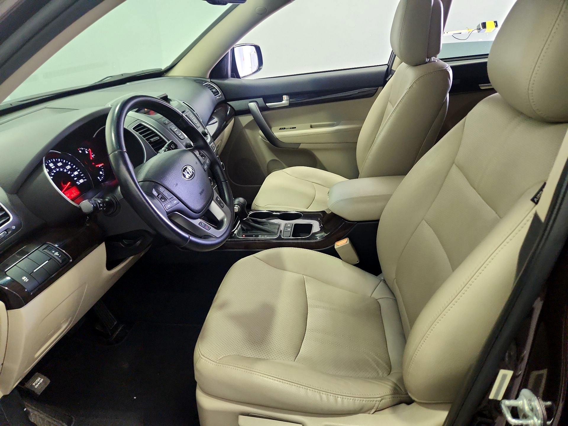 Thumbnail: 2015 Kia Sorento - 11