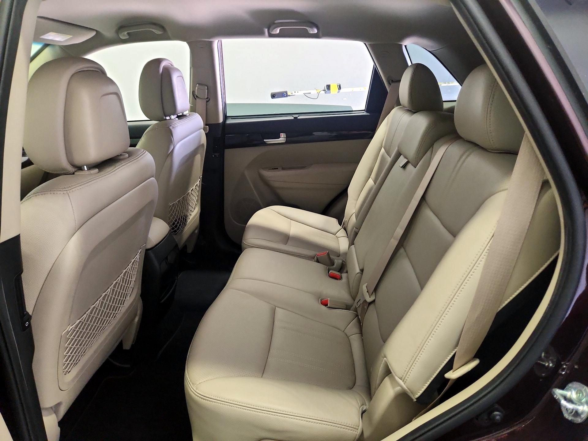 Thumbnail: 2015 Kia Sorento - 19