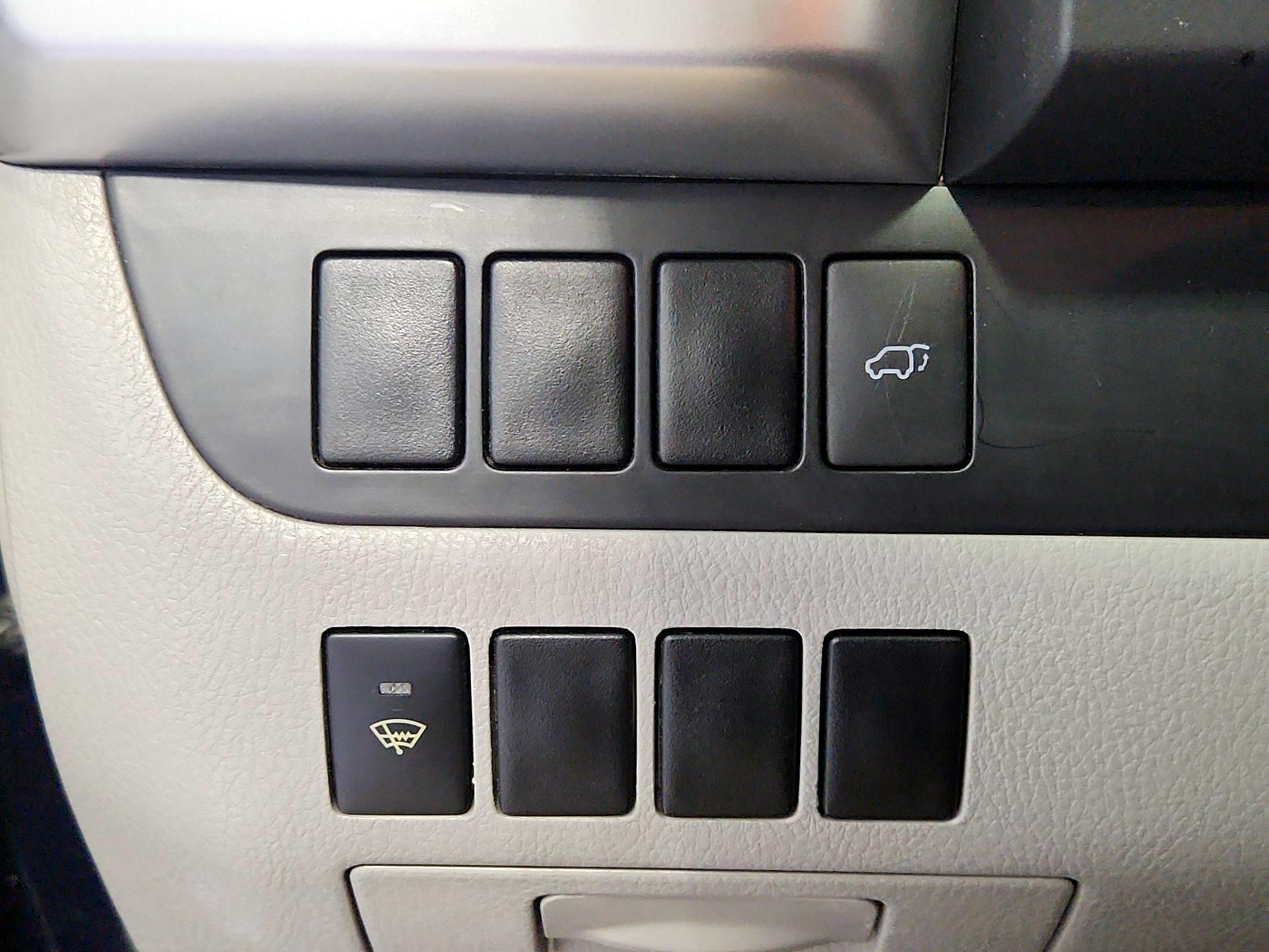 Thumbnail: 2015 Toyota Highlander - 13