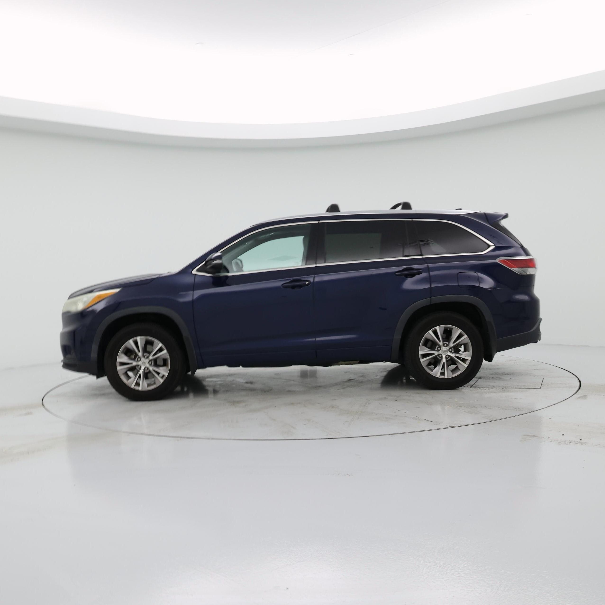 Thumbnail: 2015 Toyota Highlander - 3