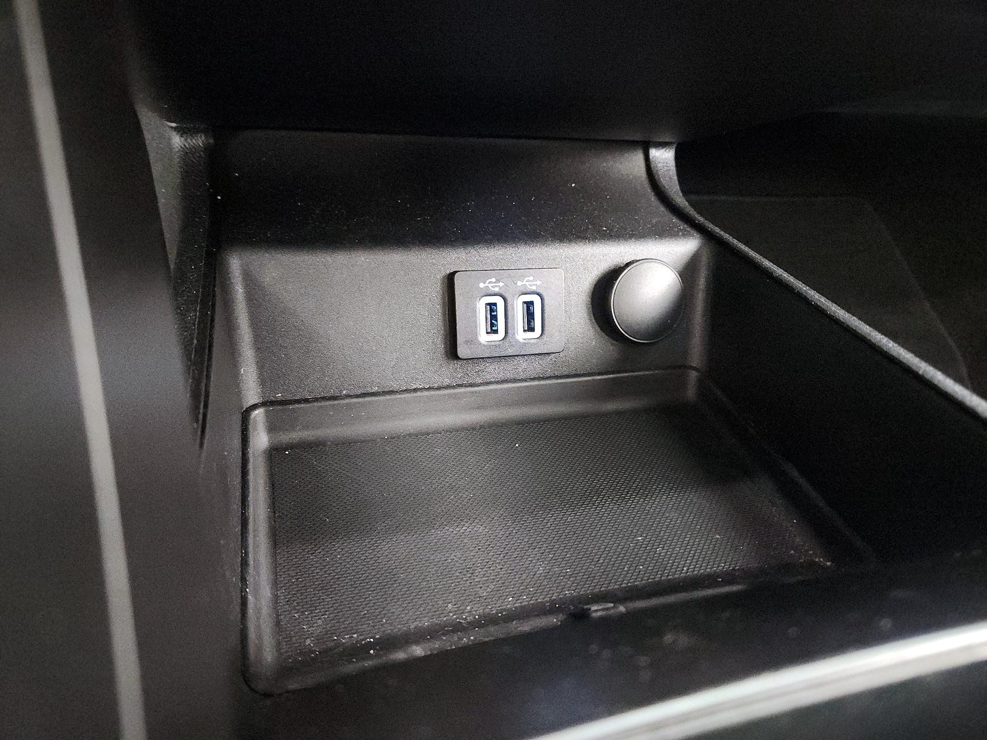 Thumbnail: 2019 Ford Fusion - 19