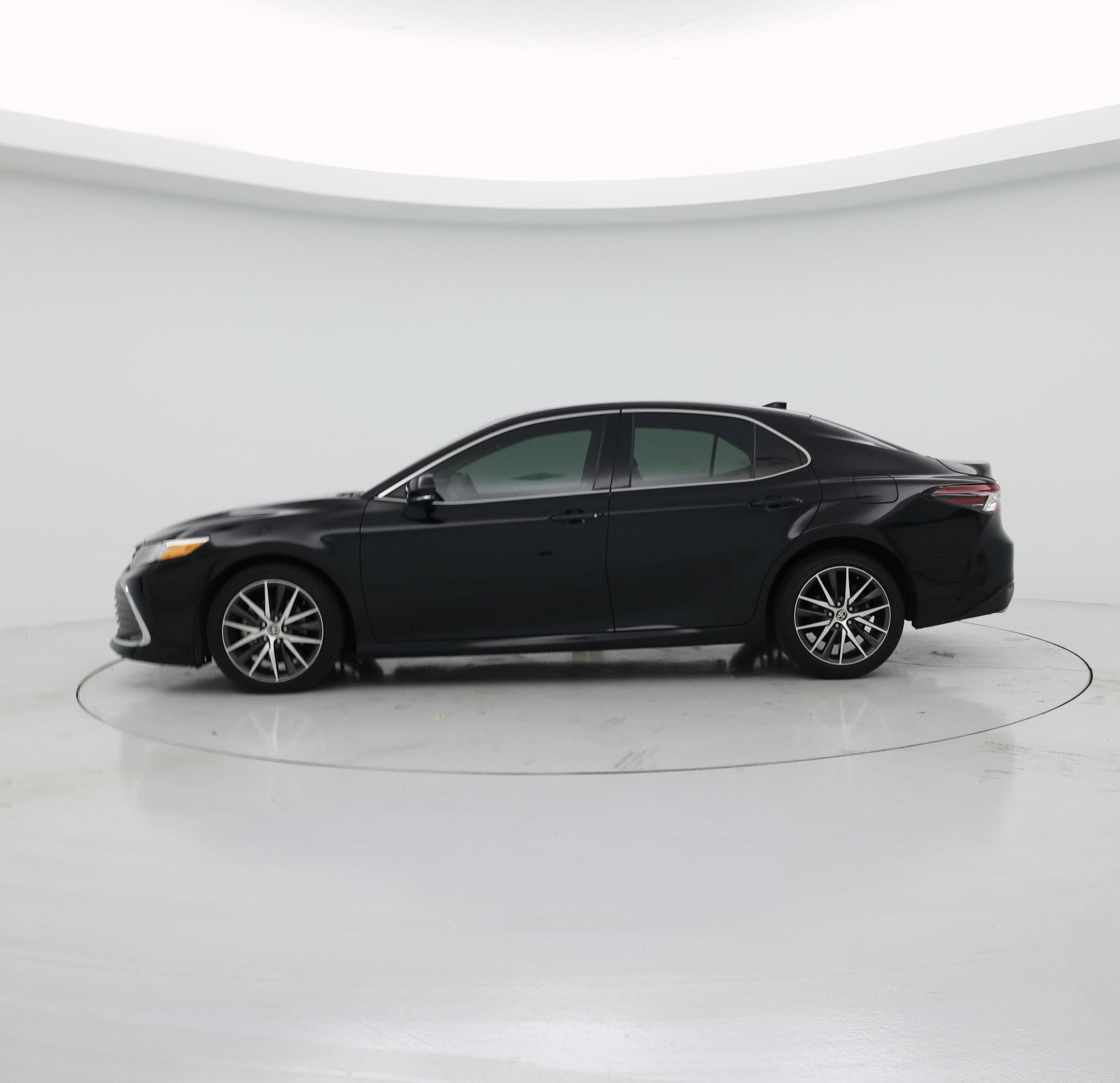 Thumbnail: 2024 Toyota Camry - 3